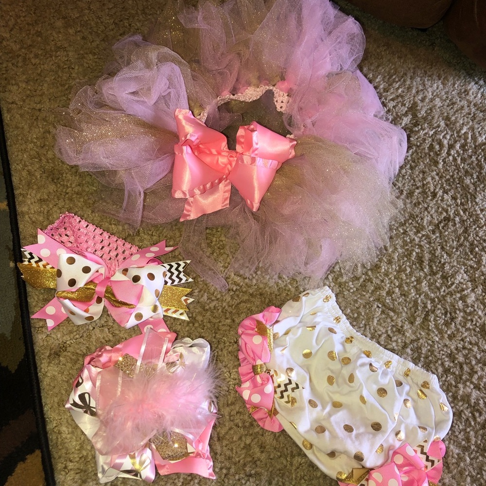 Tutu, 2 bows, and diaper cover bloomers.